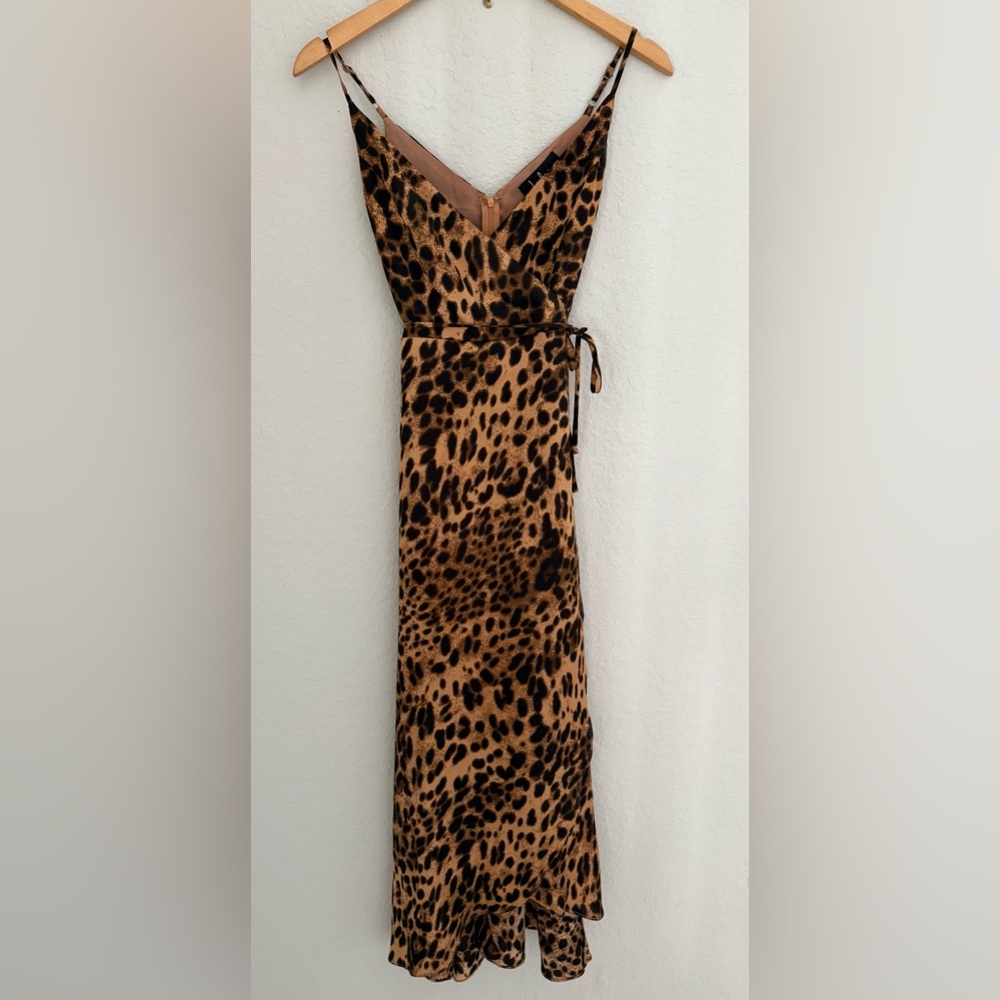 Lulus Leopard Faux Wrap Dress Sleeveless Silky Poly Maxi Size XS Animal Print